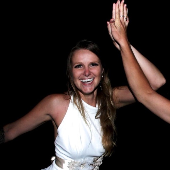 Meet your Posher, Allison - Picture 1 of 1